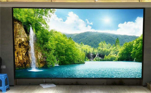 成都LED顯示屏 | LED顯示屏的穩(wěn)定畫質(zhì)離不開一塊好的芯片！