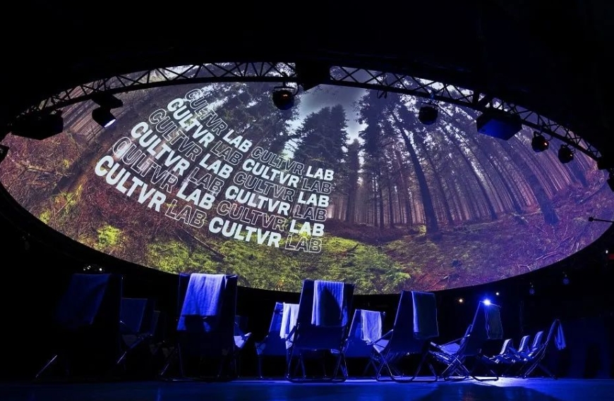 從演唱會(huì)到電競(jìng)館：成都LED顯示屏租賃的&ldquo;沉浸式&rdquo;生意經(jīng)